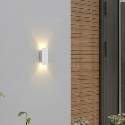 Nowoczesna Lampa Ścienna LED do Ogrodu i Tarasu