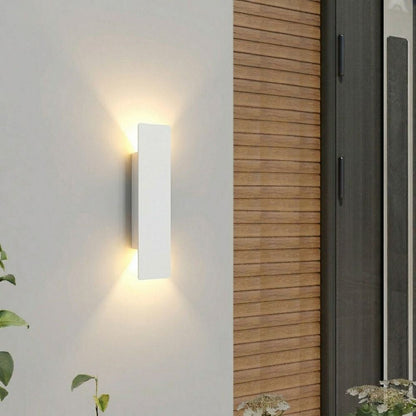 Nowoczesna Lampa Ścienna LED do Ogrodu i Tarasu