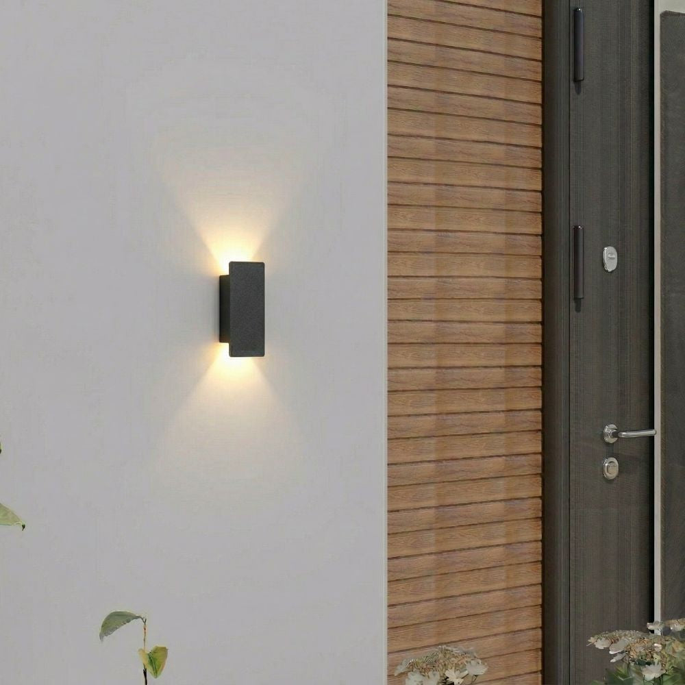 Nowoczesna Lampa Ścienna LED do Ogrodu i Tarasu