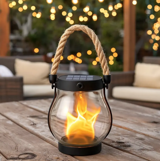 Lampa ogrodowa zasilana energią słoneczną z efektem płomienia i automatycznym włączaniem po zmroku – odporna na warunki atmosferyczne konstrukcja do użytku na zewnątrz