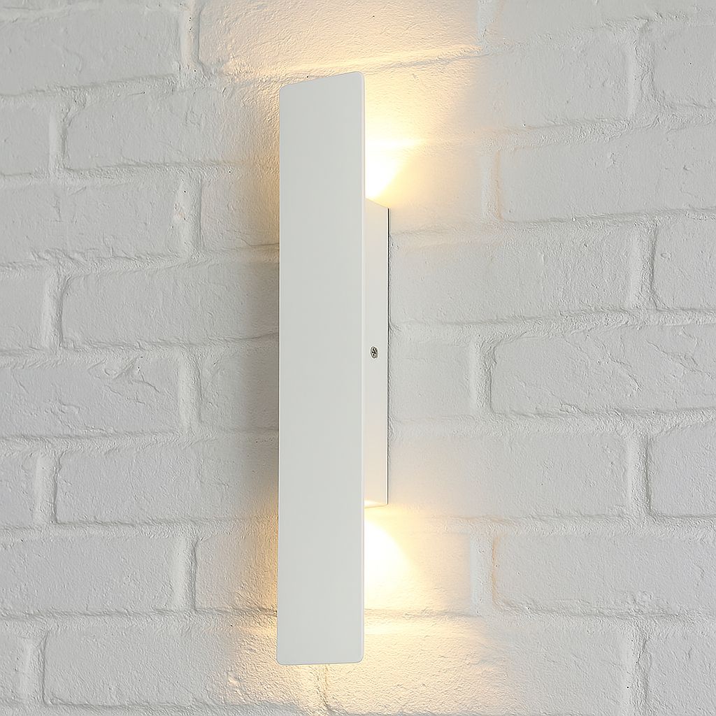 Eleganckie Białe Kinkiety LED do Oświetlenia Zewnętrznego