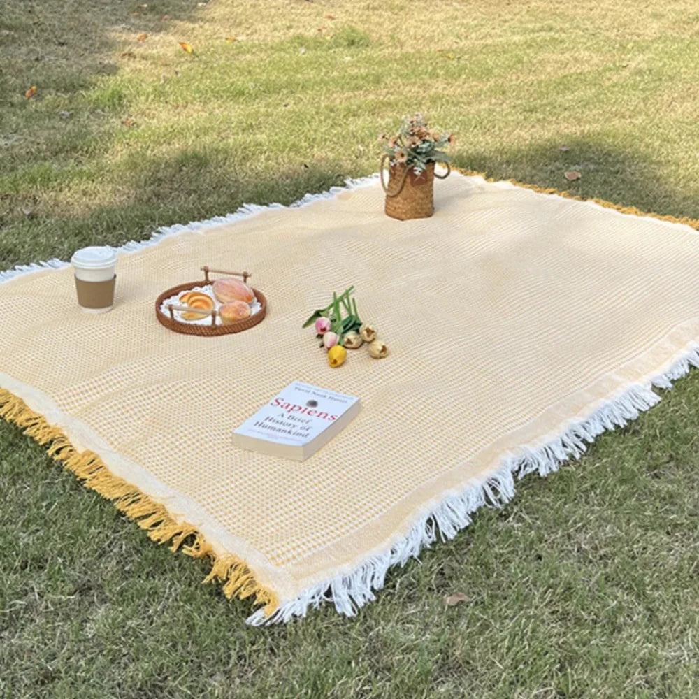 Koc Piknikowy z Frędzlami - Lekki, Miękki i Wszechstronny do Użytku na Zewnątrz