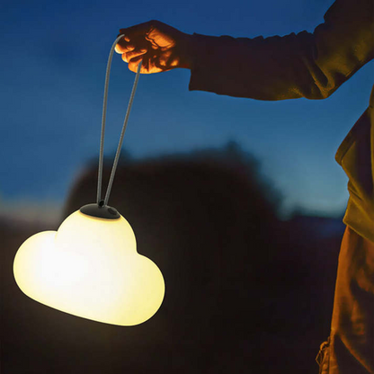 Lampa ogrodowa LED w kształcie chmury – mlecznobiała z metalu i akrylu
