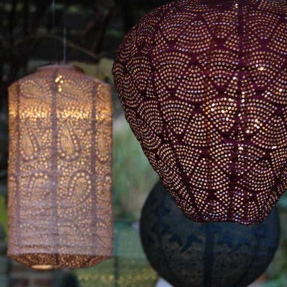 Lampa Ogrodowa Słoneczna w Kształcie Balonu – Metalowe Oświetlenie Zewnętrzne z Automatycznym Włączaniem, 26 cm x 30 cm