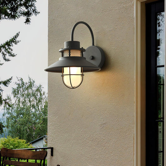 Lampa Zewnętrzna Felix w Stylu Industrialnym, Sufitowa, Odporna na Wilgoć, Średnica 25 cm, Idealna na Patio i Werandę
