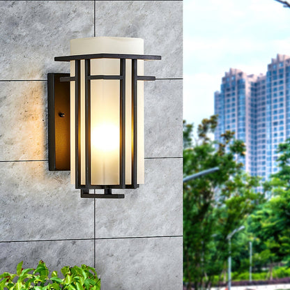 Zewnętrzna lampa drzwiowa Linden z żelaza i szkła – styl retro