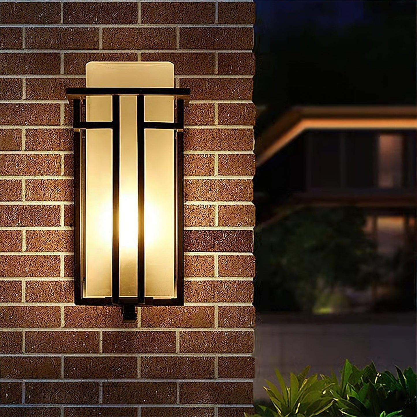 Zewnętrzna lampa drzwiowa Linden z żelaza i szkła – styl retro