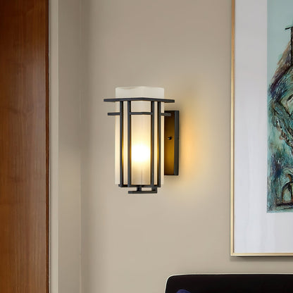 Zewnętrzna lampa drzwiowa Linden z żelaza i szkła – styl retro