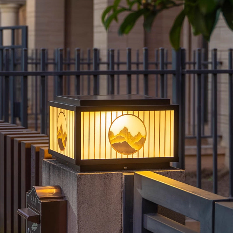 Lampa solarna na słupku z ciepłym białym oświetleniem LED – odporna na warunki atmosferyczne lampa ogrodowa