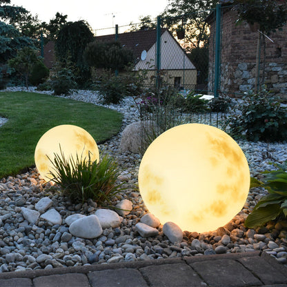 Lampy ogrodowe solarne z diodami LED w kształcie księżyca – ekologiczne oświetlenie zewnętrzne ścieżek i ogrodów