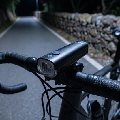 LumiRide | Przednia lampka rowerowa LED 1200 lumenów z regulowanym oświetleniem | Wszechstronny system montażu dla bezpieczeństwa na drodze