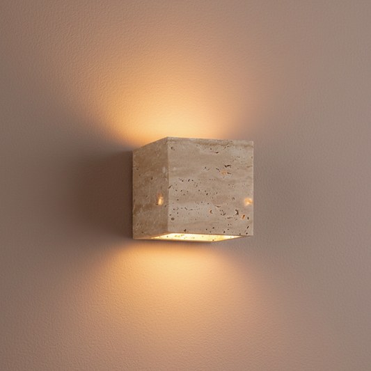 Minimalistyczny Kinkiet Zewnętrzny z Naturalnego Trawertynu | Wodoodporny Design do Wnętrz i na Zewnątrz