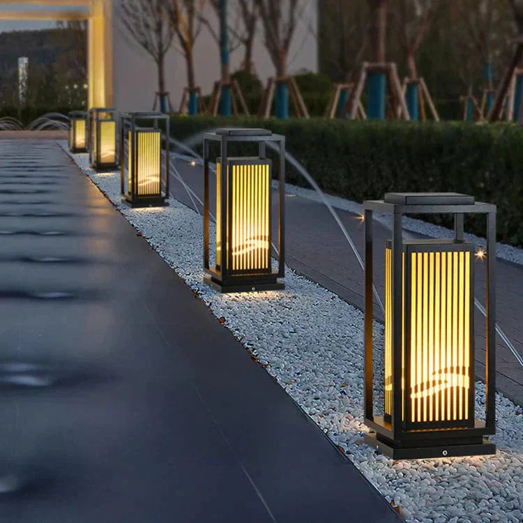 Nowoczesna lampa ogrodowa LED zasilana energią słoneczną, żelazo i akryl, oświetlenie ogrodowe