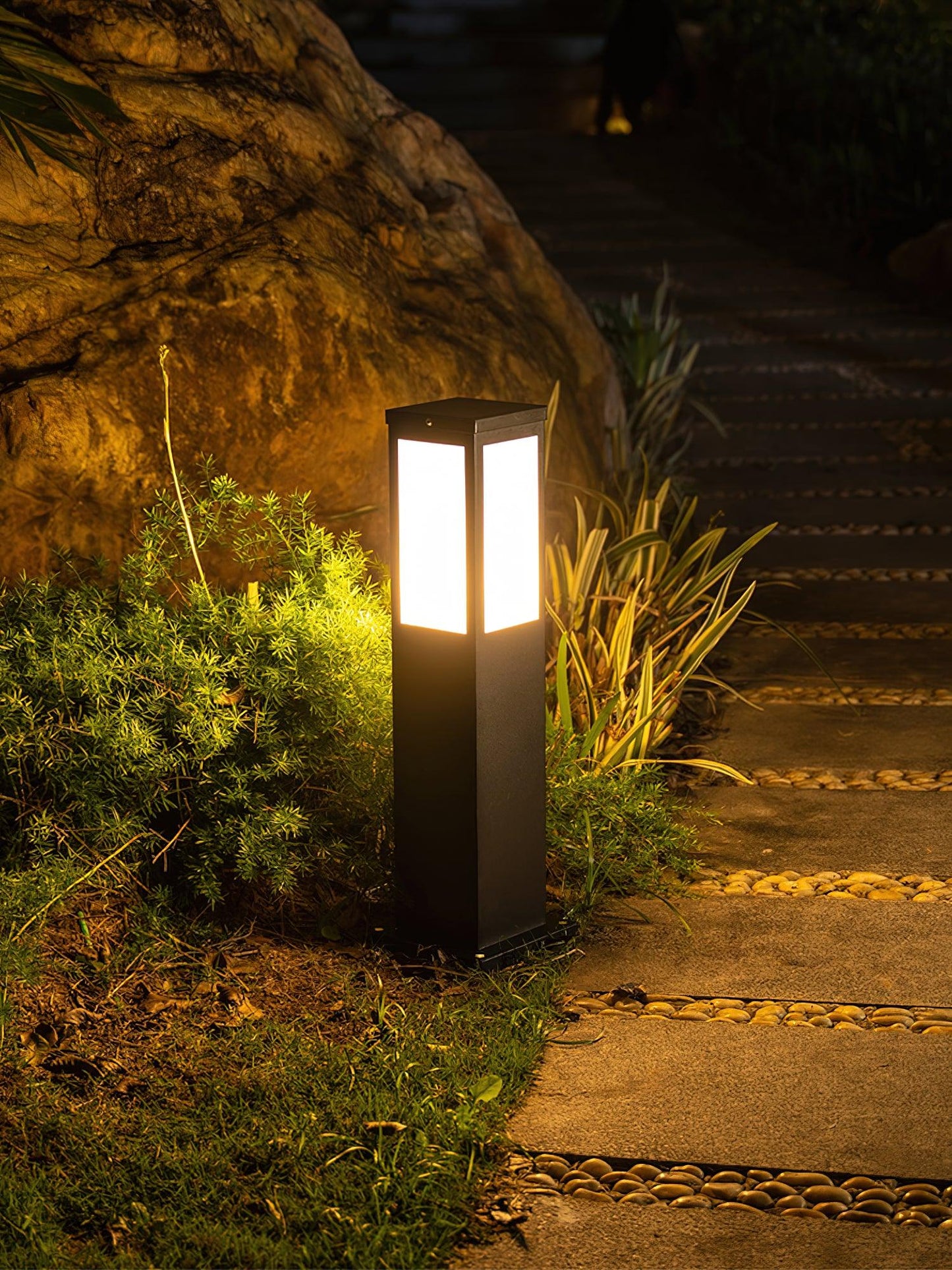 Nowoczesna Lampa Zewnętrzna na Dom z Wbudowaną Diodą LED, Odporna na Wilgoć IP65 – Stylowy Design do Ogrodu i Tarasu