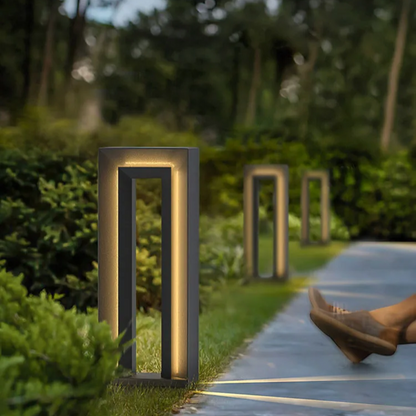 Nowoczesna Latarnia Ogrodowa LED z Stali Nierdzewnej – Eleganckie Oświetlenie Ścieżek i Ogrodów, Wys. 62 cm