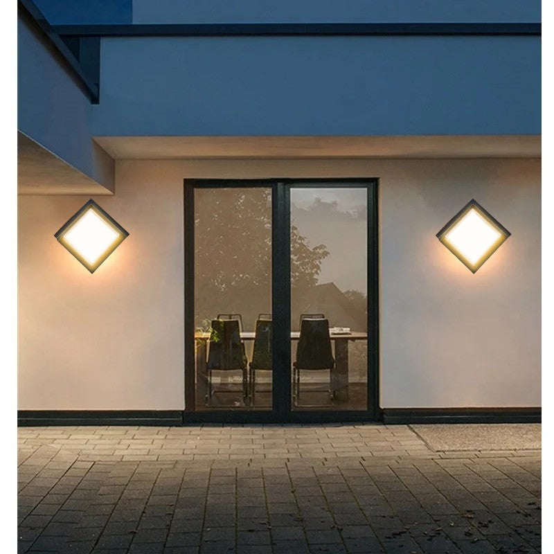 Nowoczesny Kinkiet Zewnętrzny IP65 z Czujnikiem Ruchu – Aluminium, Ciepła Biała Barwa Światła, Minimalistyczny Design