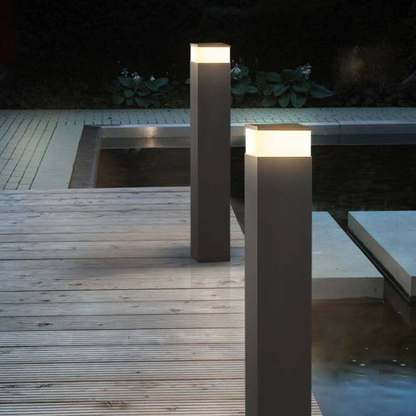 Prostokątna Lampa Zewnętrzna LED z Metalową Ramą – Nowoczesna Lampa Zewnętrzna Solarna do Ogrodu i Tarasu