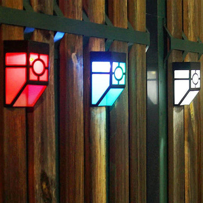 Solarny Kinkiet Ogrodowy LED, IP44, Automatyczne Włączanie, Kolor Światła Biały, Ciepły lub RGB