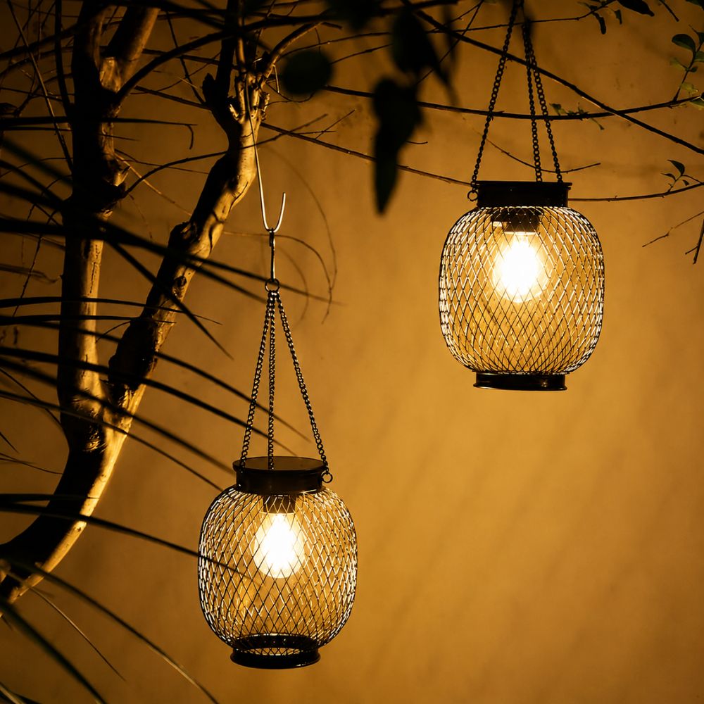 Wisząca zewnętrzna latarnia solarna LED