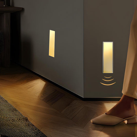 Wpuszczana Lampa LED z Czujnikiem Ruchu | Minimalistyczny Design do Oświetlenia Schodów i Korytarzy