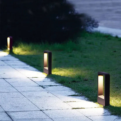 Zewnętrzna lampa naziemna LED z odporną na warunki atmosferyczne obudową aluminiową – nowoczesny, minimalistyczny design