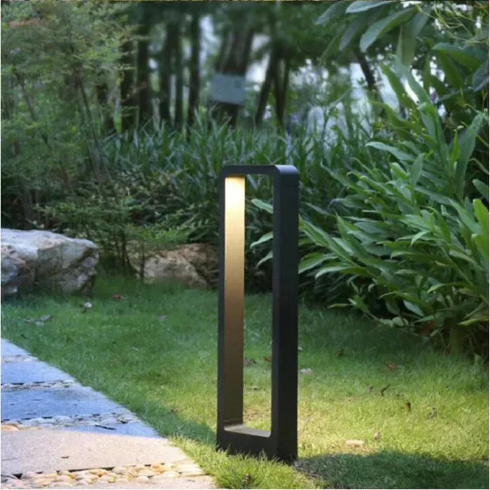 Zewnętrzna lampa naziemna LED z odporną na warunki atmosferyczne obudową aluminiową – nowoczesny, minimalistyczny design