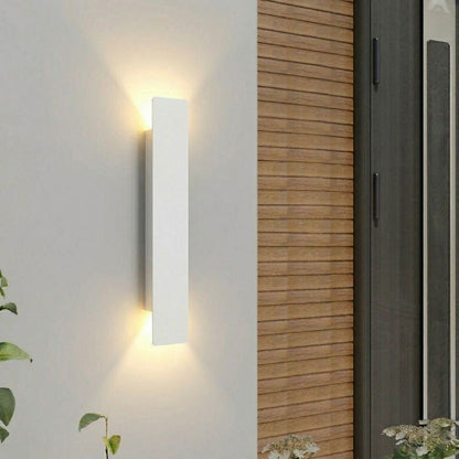 Nowoczesna Lampa Ścienna LED do Ogrodu i Tarasu