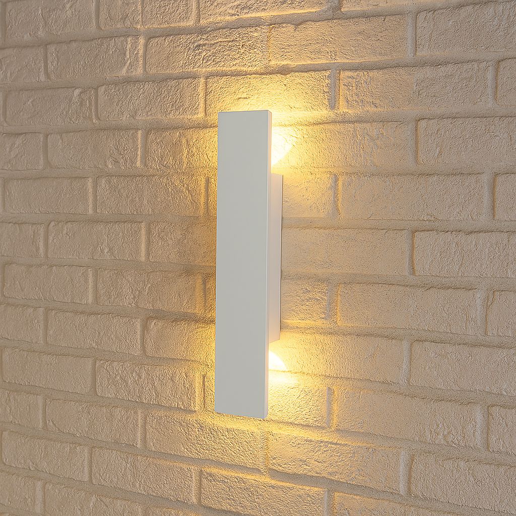 Eleganckie Białe Kinkiety LED do Oświetlenia Zewnętrznego