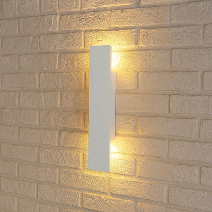 Eleganckie Białe Kinkiety LED do Oświetlenia Zewnętrznego